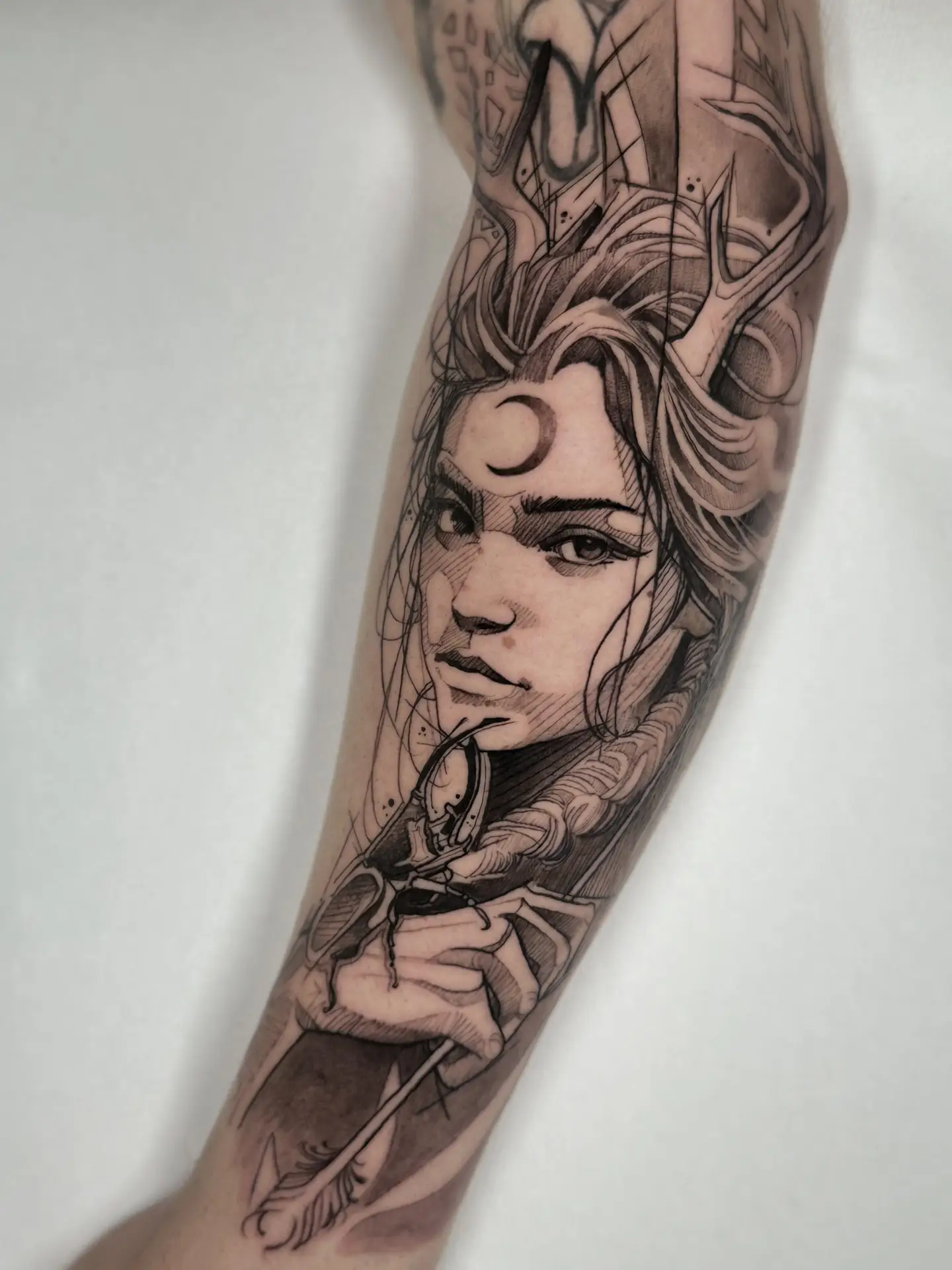 Tatouage sketch réalisé par Lachwet - tatoueur chez LA FRATRIE TATTOO à Nice