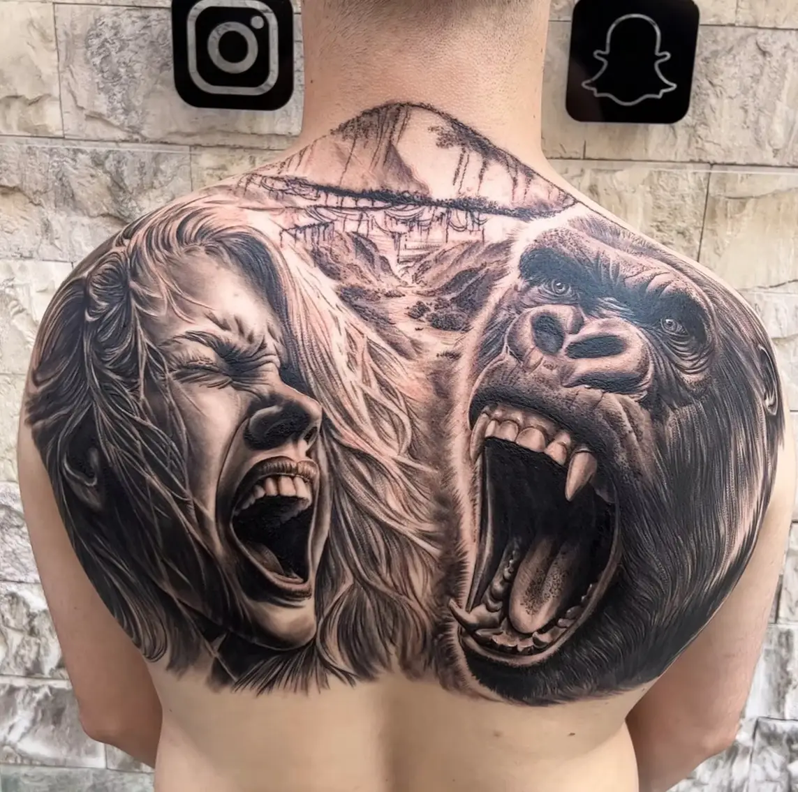 Tatouage animalier et portrait réalisme, réalisé par DADDINK, tatoueur chez LA FRATRIE TATTTOO à Nice - Tatoueur Nice - meilleur tatoueur nice