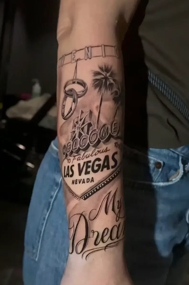 tatouage réalisme chicano réalisé au salon de tatouage LA FRATRIE TATTOO