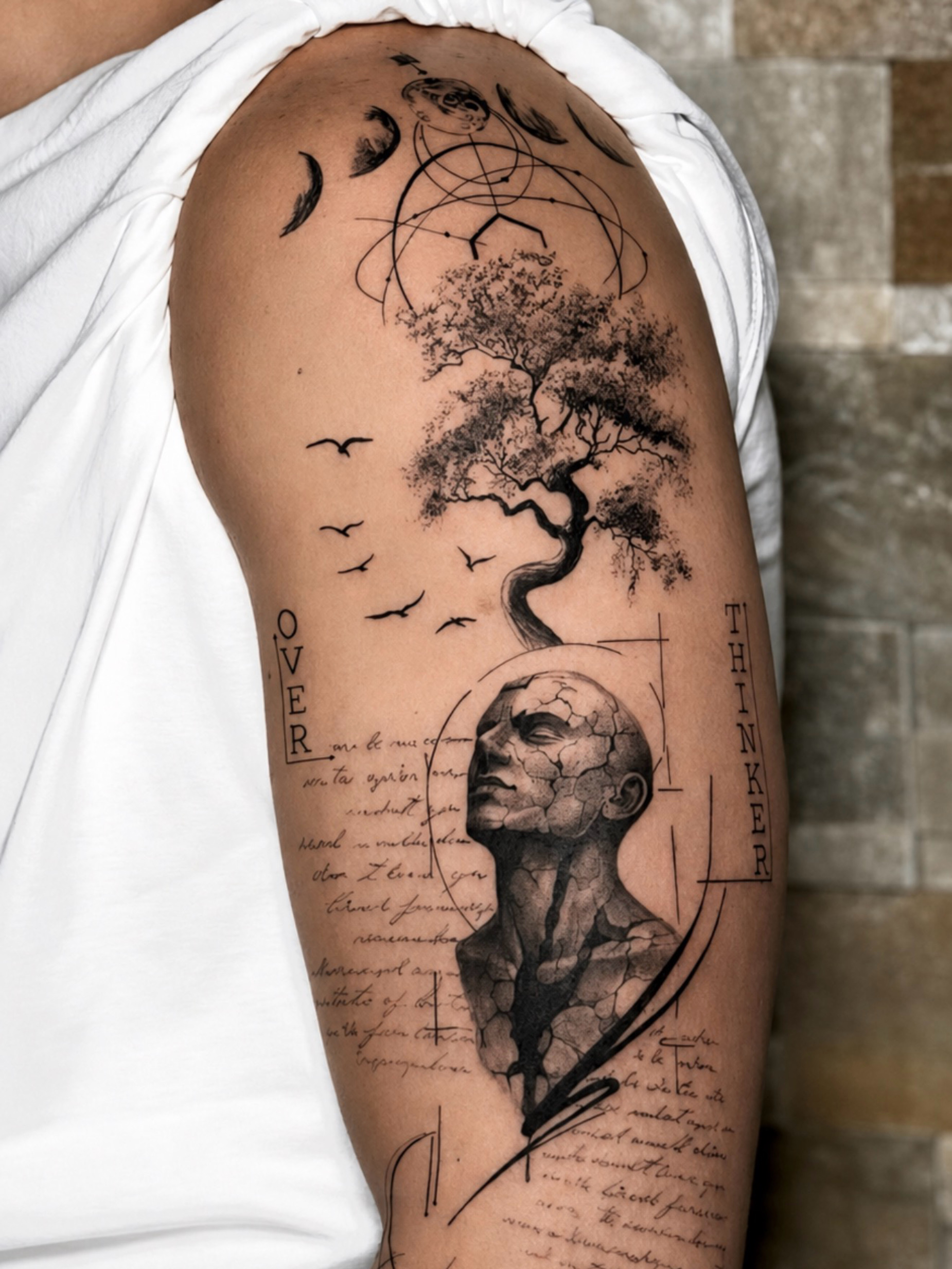 tatouage micro-réalisme, réalisé par samoth au salon LA FRATRIE TATTOO à Nice - Tatoueur micro-réalisme à Nice