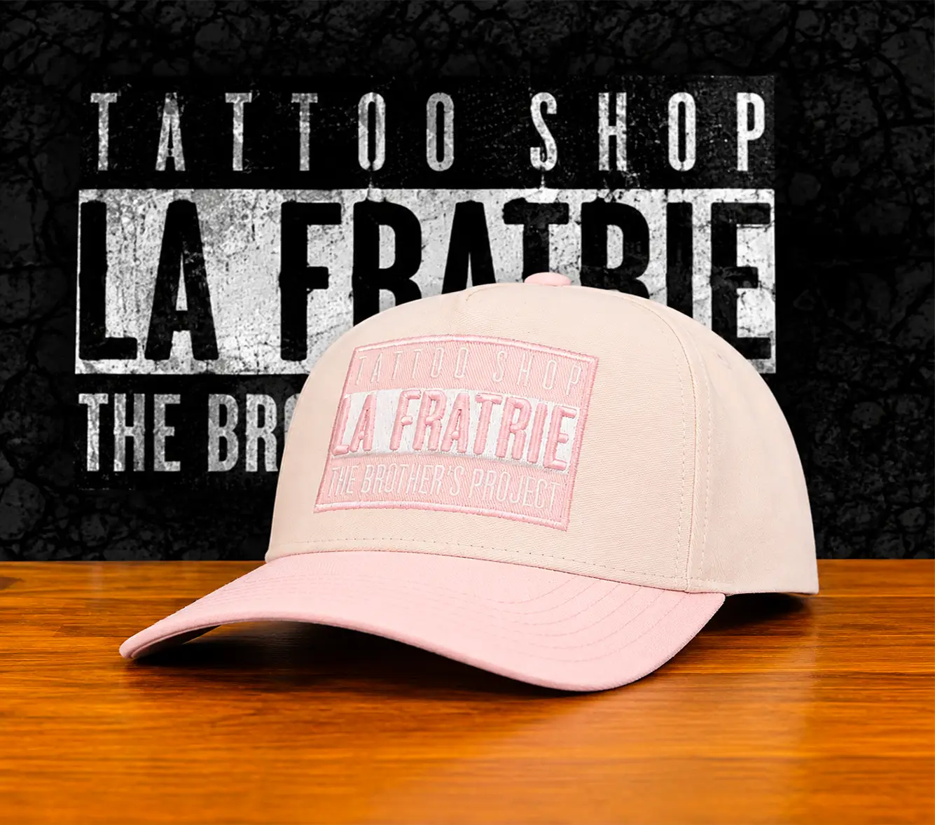 COLLECTION LA FRATRIE 9 casquette rose LA FRATRIE au salon LA FRATRIE TATTOO à Nice